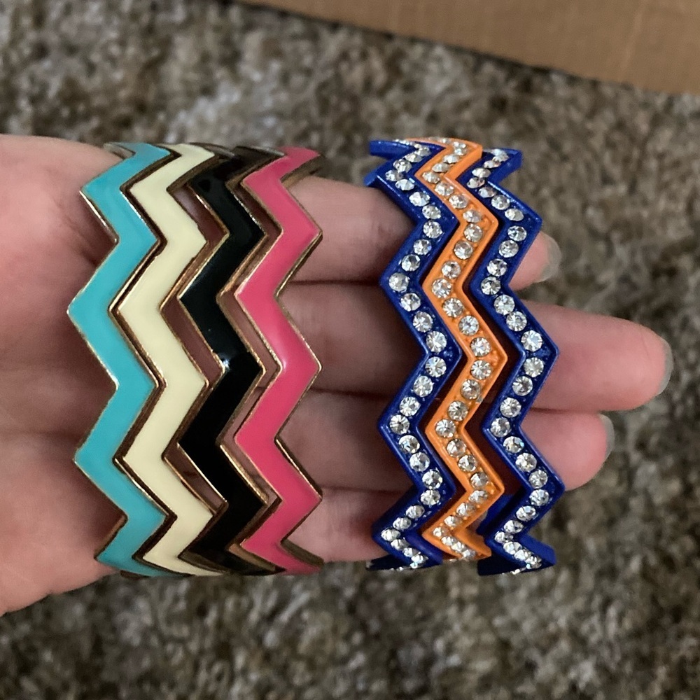 7 Piece Chevron Bracelet Bundle: Light Blue Black Pink White Dark Blue & Orange